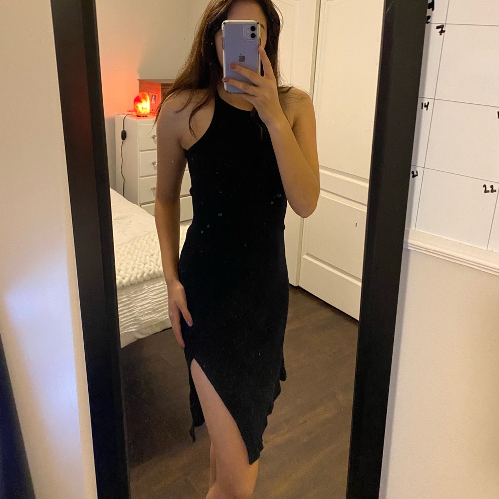 Black slit bodycon dress
